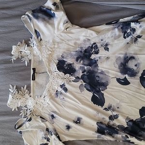 WOMEN'S BLOUSE